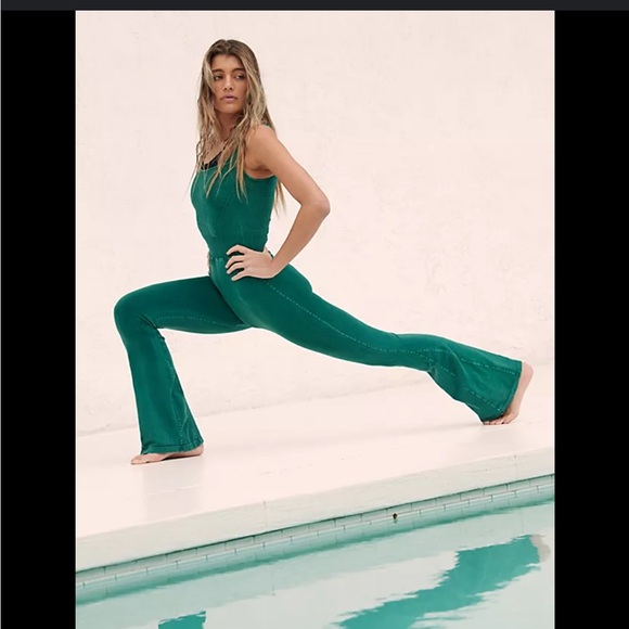 NWOT- Free People MVMT The Class- Good Karma Flare Onesie- Army Green- XL Tall - Picture 7 of 14